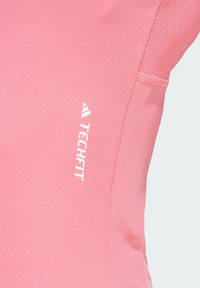 adidas Performance TECHFIT RACERBACK TANK - Felső - pink fusion/white
