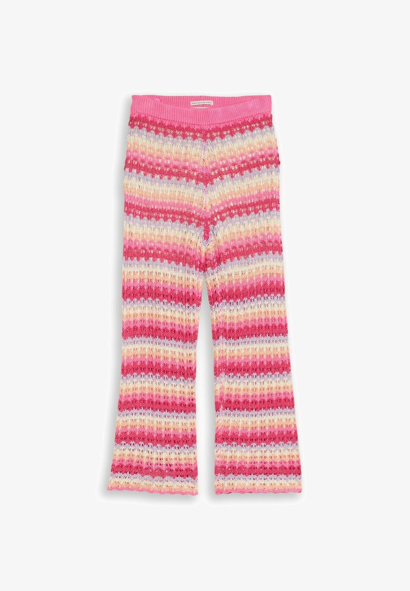 Pantalon tricoté avec jambes évasées, présentant des rayures horizontales rose, rouge, crème et lavande ainsi qu'une ceinture côtelée.