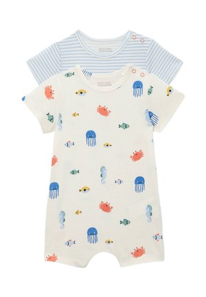 Deux grenouillères pour bébé, l’une avec un fond blanc et un imprimé coloré d’animaux marins, l’autre avec des rayures bleu clair et blanc, toutes deux à manches courtes.