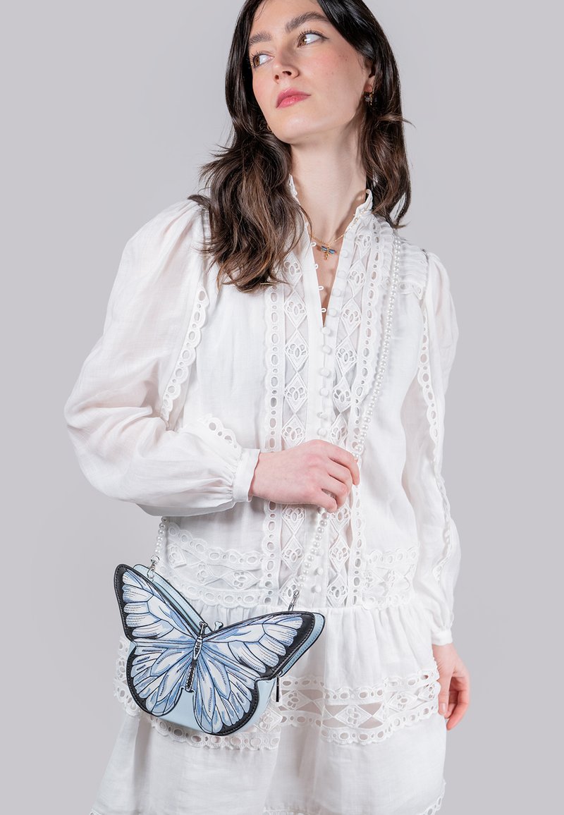 FABLE ENGLAND - Cross body bag - blue, Enlarge
