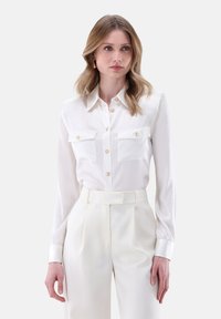 Unausgewählt, white