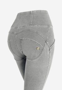 Freddy WR.UP® DENIM PUSH-UP - Jeggings - light grey seams black
