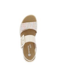 Sandal bianco con una tracolla multicolore e texturizzata. Dotata di chiusura con fibbia e una soletta morbida e imbottita per il comfort.