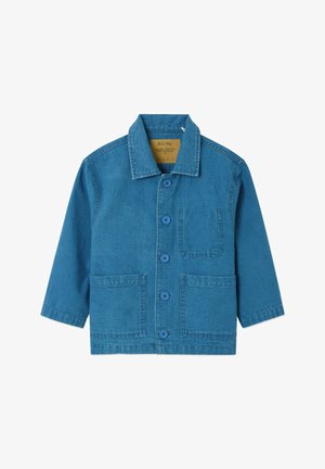 Zila džinsu jaka ar četriem pogām, apkakli, garām piedurknēm un trim priekšējām kabatām — divām lielām apakšējām kabatām un vienu krūšu kabatu.