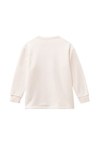 Felpa color crema caratterizzata da un classico colletto a girocollo, maniche lunghe e polsini a coste, realizzata in morbido cotone con una texture liscia.