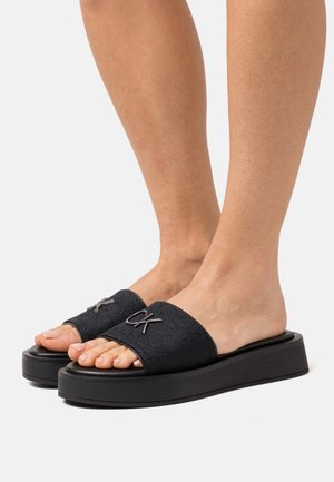 Calvin Klein, Klapki płaskie