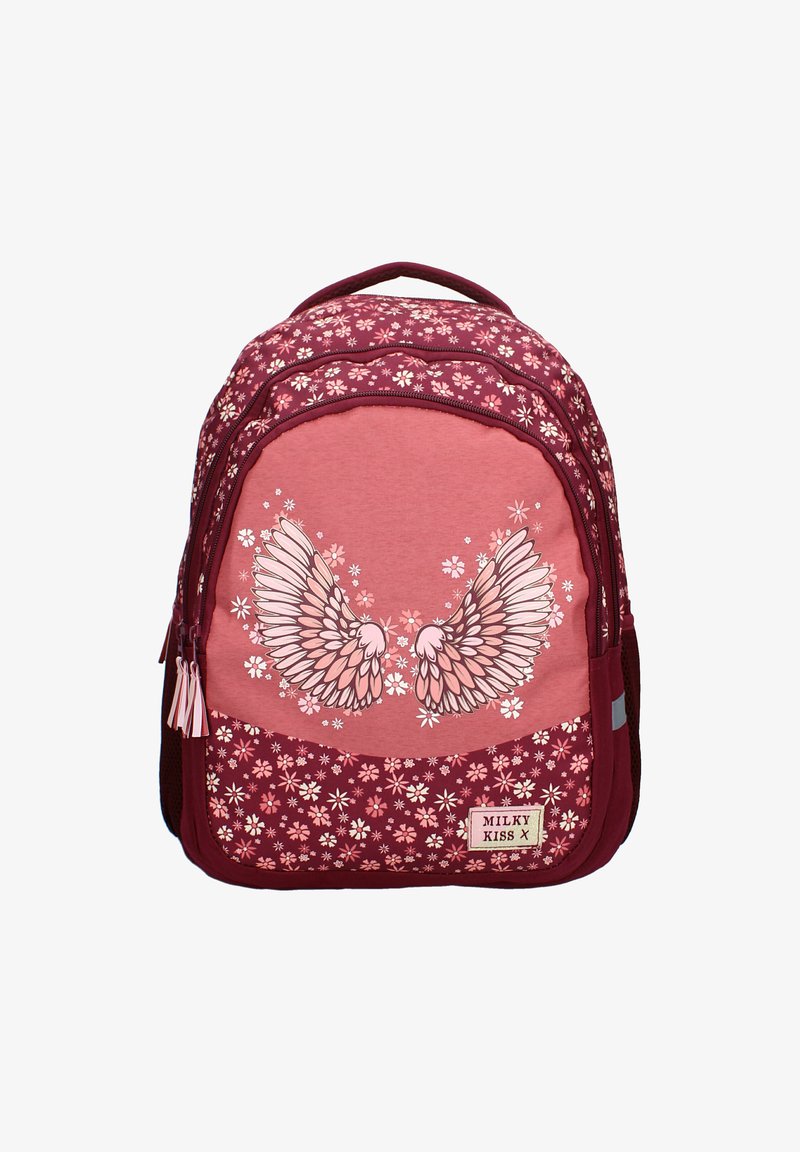 Un sac à dos rose et bordeaux avec des motifs floraux, un design d'ailes en plumes sur la poche avant, et une étiquette "Milky Kiss X" dans le coin inférieur.