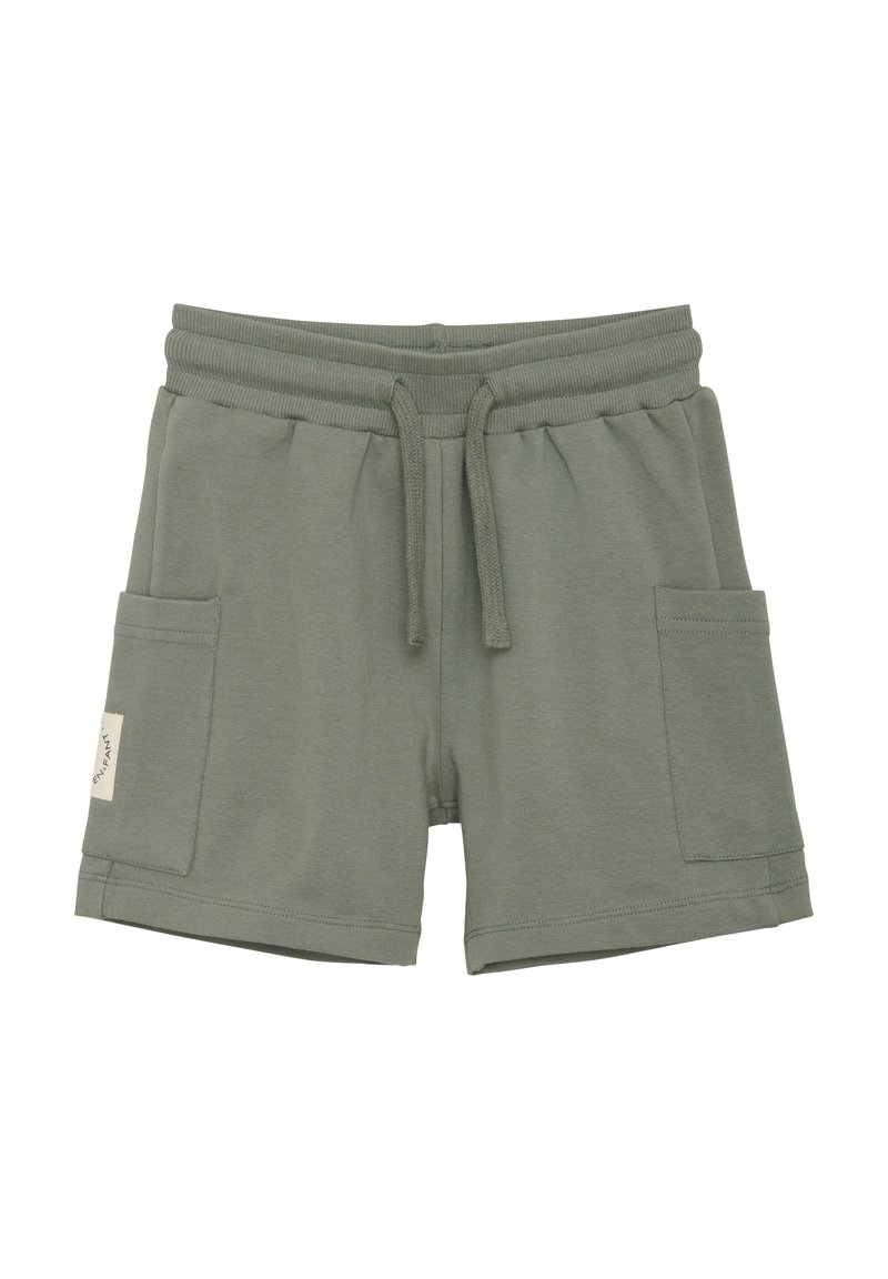 Shorts vert kaki en mélange de coton doux. Dotés d'une taille élastique avec cordon de serrage et de deux poches latérales. Patch de branding minimaliste.
