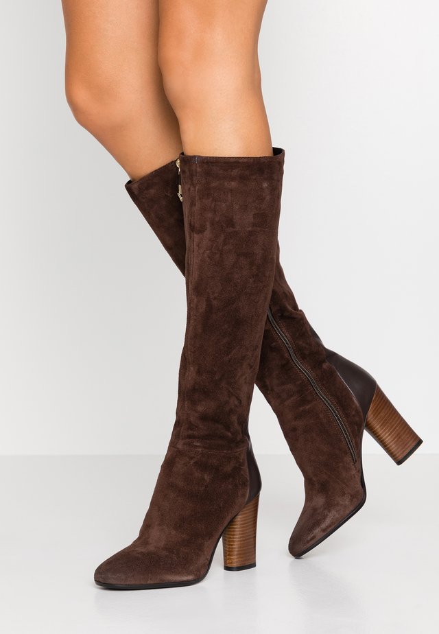 High heeled boots - teak