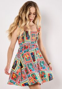 Apricot Vestido informal - white