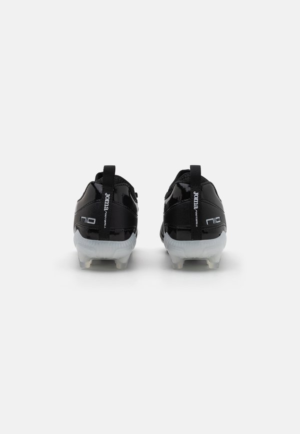 N10 - Moulded stud football boots3