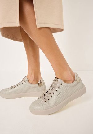 Sneakers - ivory metallic