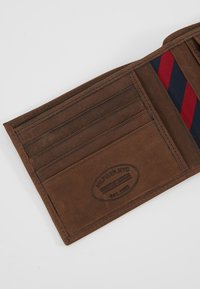 Tommy Hilfiger JOHNSON - Portafoglio - brown