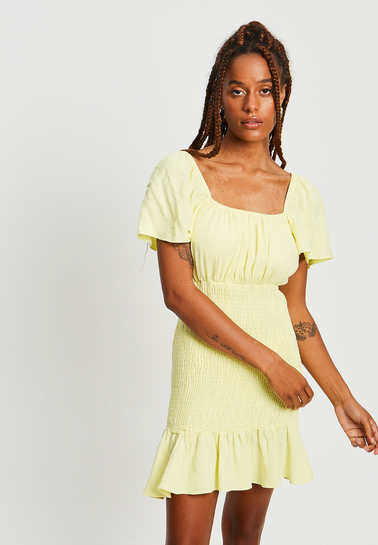 midi smock dresses Threadbare Women's Petite Cotton Dress in Sage Dot Black Mini Dress - colorgrp-43156 Maha is a size Color:Premium White