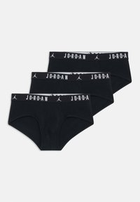 Čierna bavlnená súprava spodného prádla so tromi pármi. Má biely elastický pás s nápisom a logom "JORDAN". Klasický strih slipov.