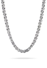 Zilveren ketting met een ontwerp van in elkaar grijpende rechthoekige schakels met een gepolijste afwerking; uniforme textuur en gladde randen door het hele sieraad.