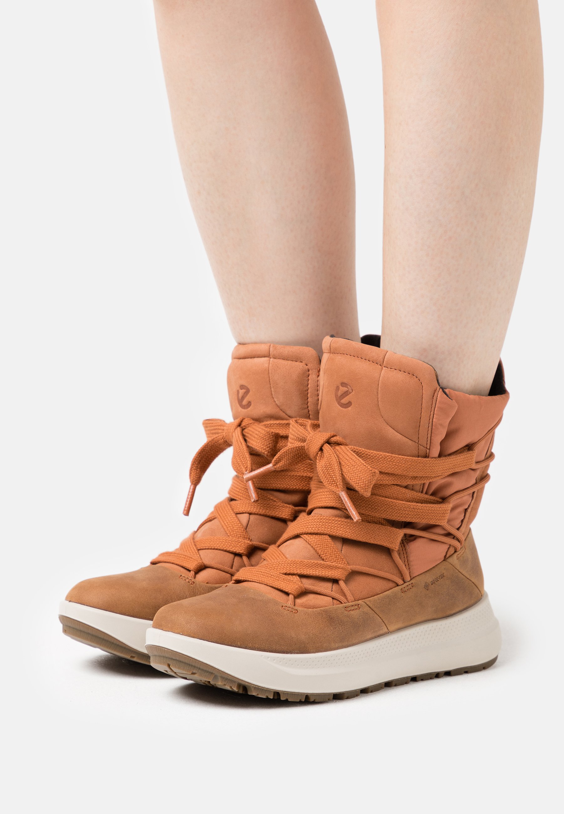 ecco winter