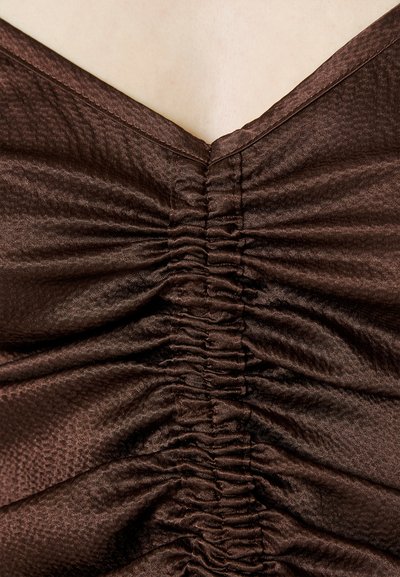 Elleme SHOULDER STRAP TOP - Blouse - brown