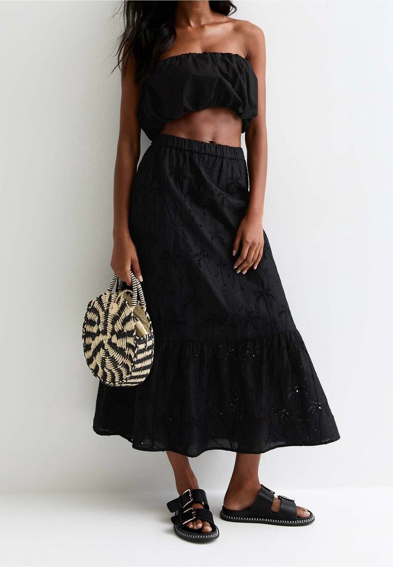 New Look Falda larga black/negro (Segunda mano)