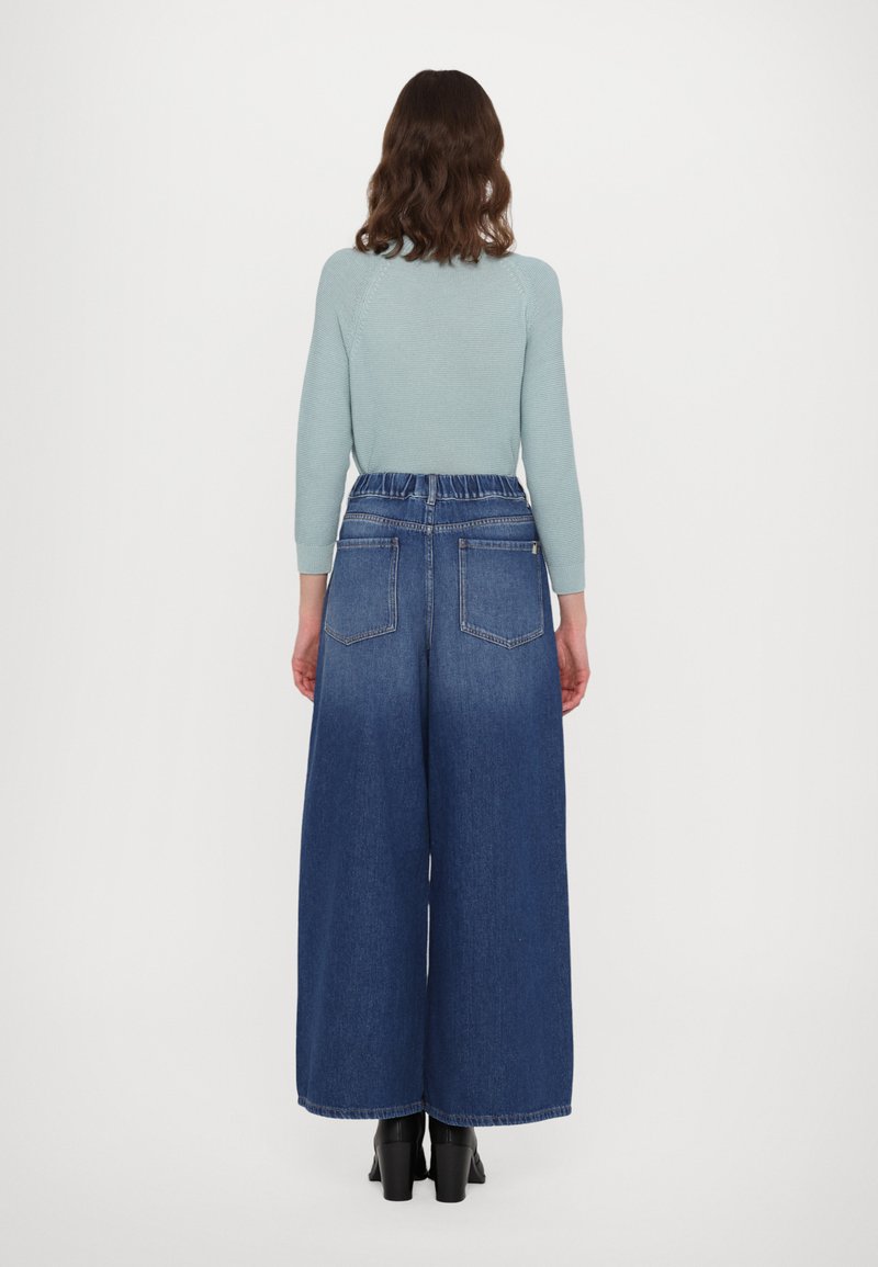 Jeans Wide Leg Weekend Max Mara pour femmes Taille 3XL