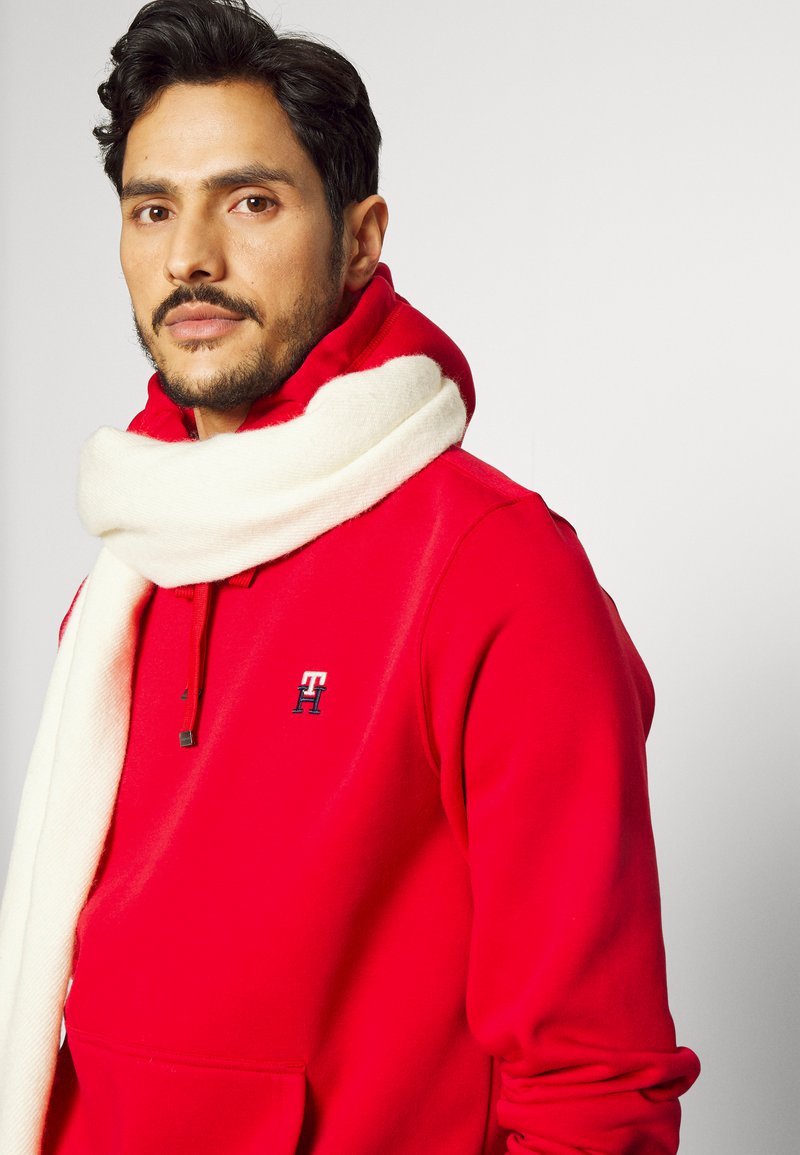 red tommy hilfiger hoodie mens