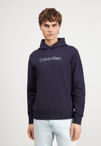 Calvin Klein - DEGRADE LOGO HOODIE - Športni pulover - night sky Miniaturna slika 1