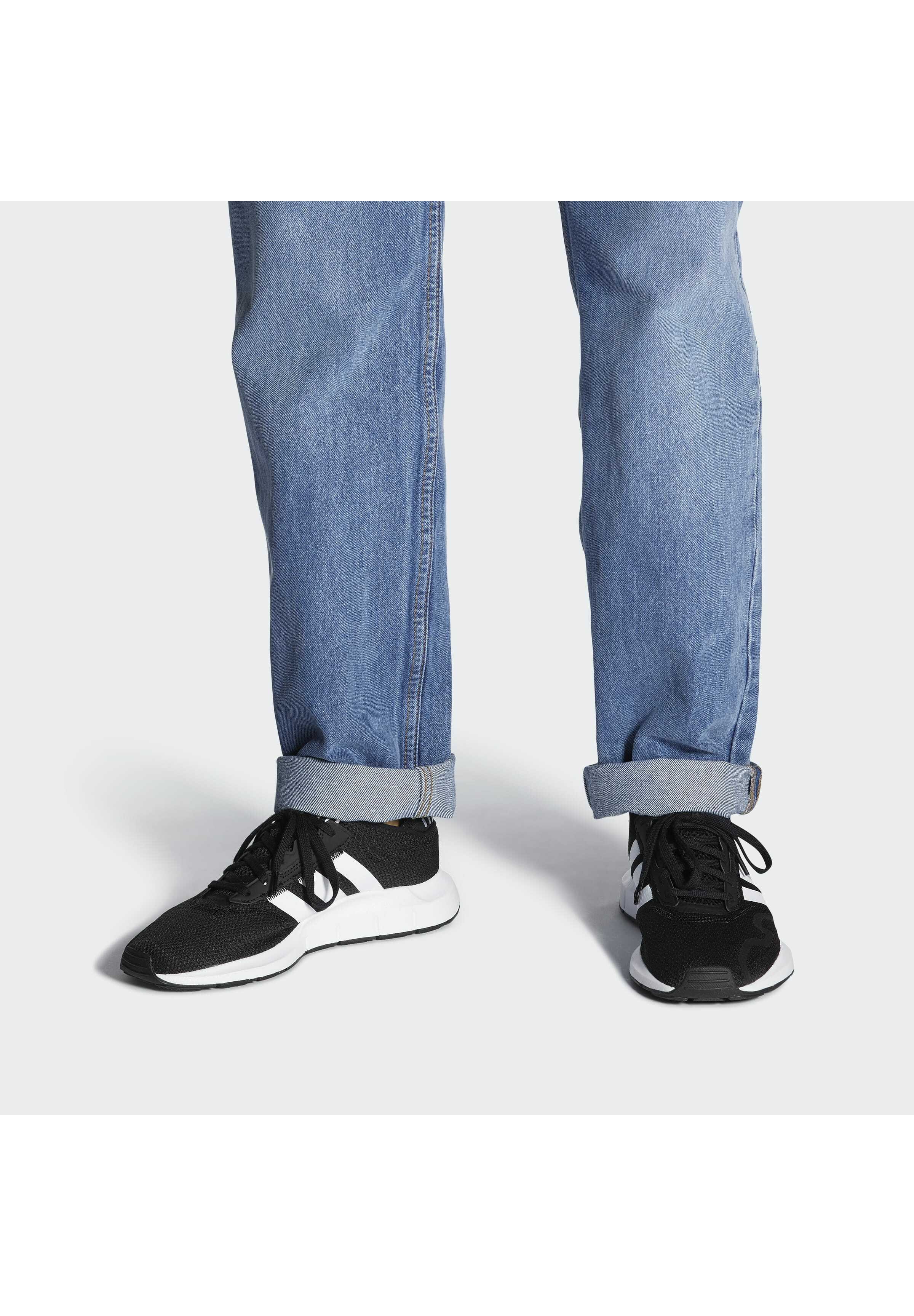adidas Originals SWIFT UNISEX - Trainers - cblack/ftwwht/cblack/black -  Zalando.co.uk