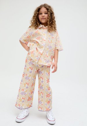 Raffya, RAFFYA LANGE HOSE GILLY SCALLOP EDGE MATISSE PRINT TROUSER - Stoffhose - multi