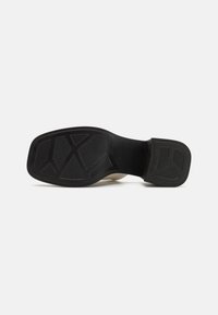 Zign LEATHER - Pantoletai su kulnu -  off-white