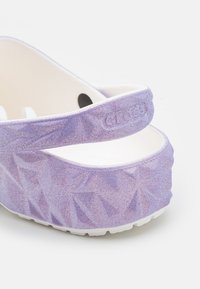 Crocs UNISEX fioletowy