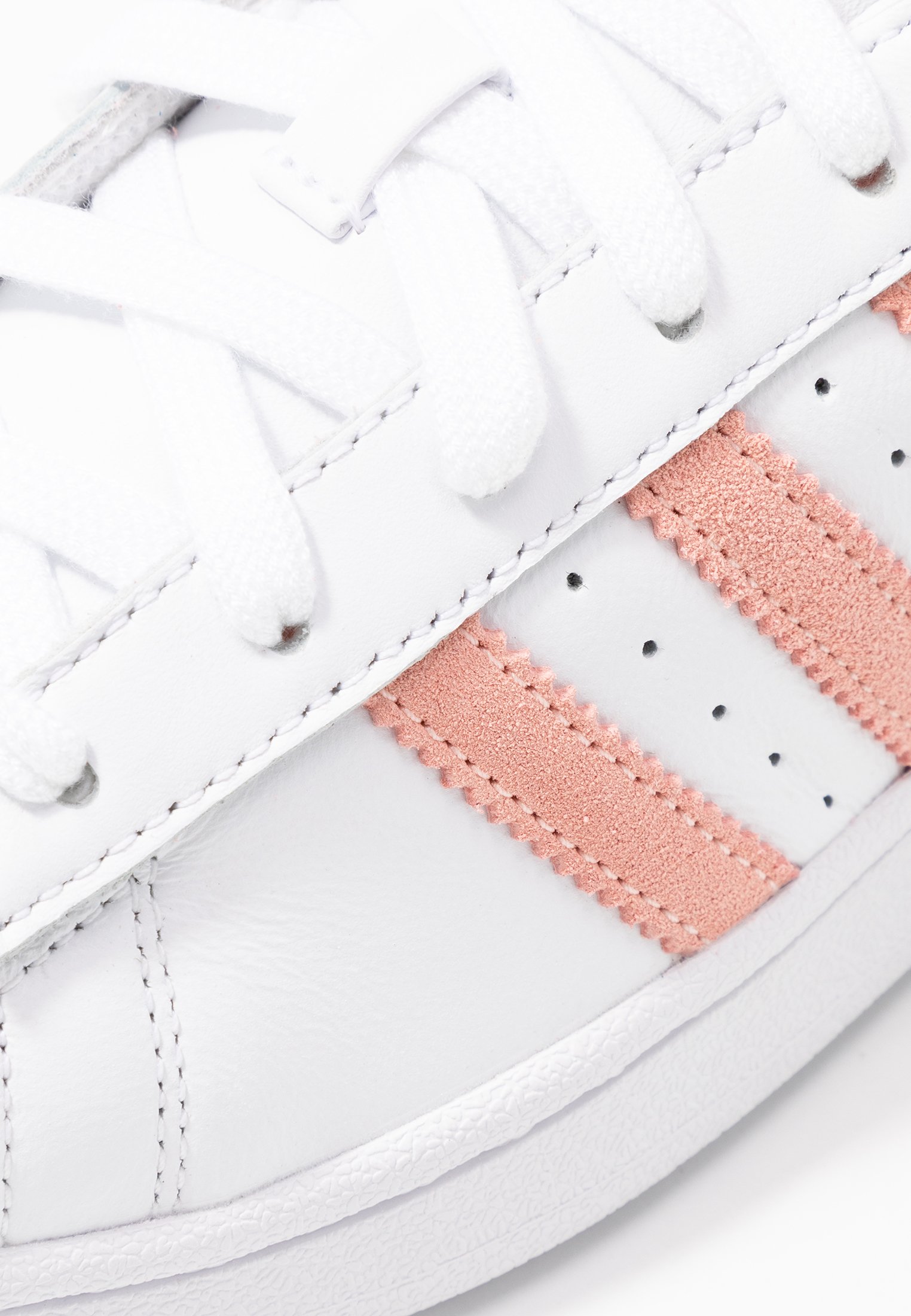 super star adidas rosa