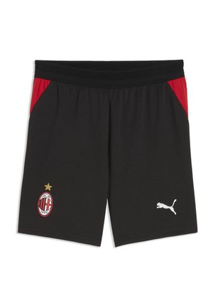Schwarze Sportshorts mit roten Seitenteilen, AC Milan Vereinswappen am linken Bein und weißem Puma-Logo am rechten Bein.