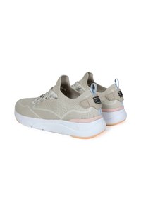 Pitas CUE WOMAN - Baskets basses - beige