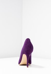 Högl Klassiska pumps - purple