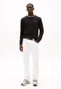 Tommy Jeans ESSENTIAL LIGHT  - Jumper - black