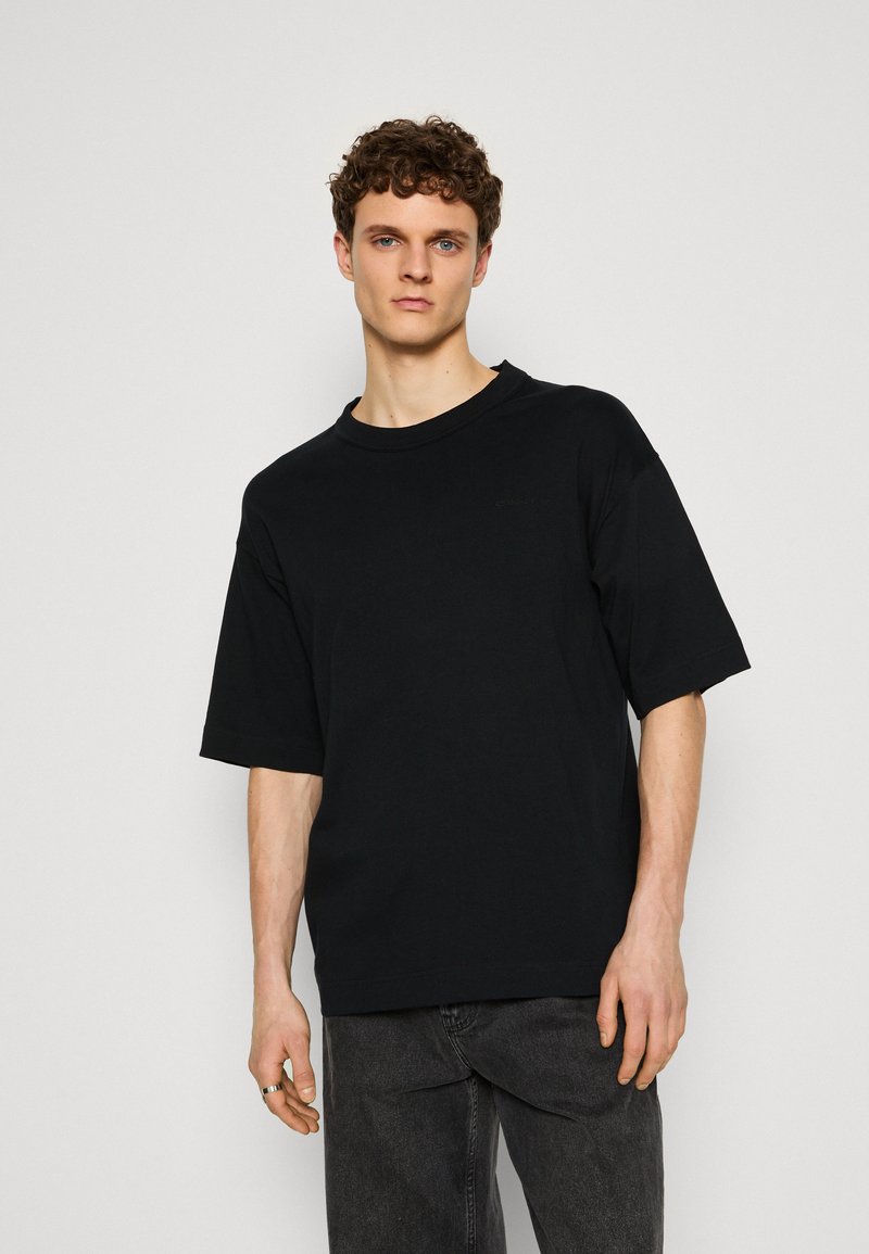 GANT LOGO - Jednoduché tričko - black