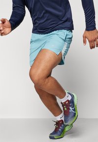 Nike Performance CHALLENGER - Sportske kratke hlače - denim turquoise/glacier blue/black