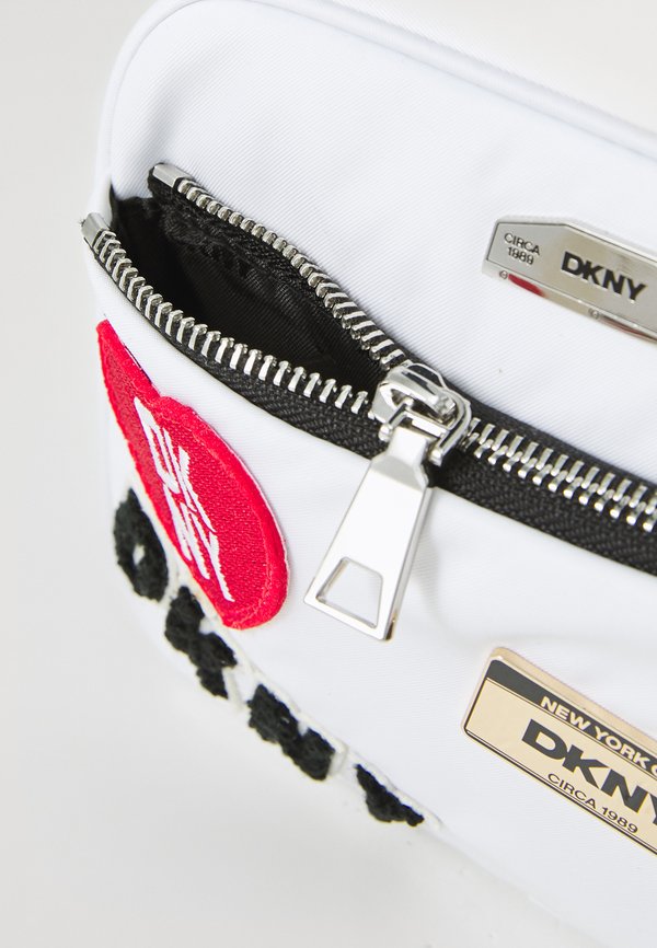 CAPSULE CAMERA BAG - Cross body bag2