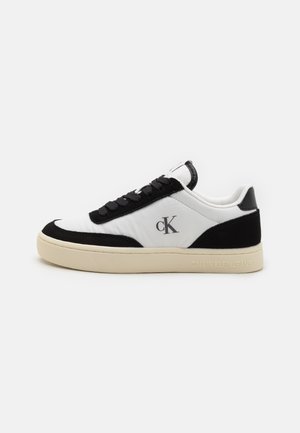Trainers - bright white/black