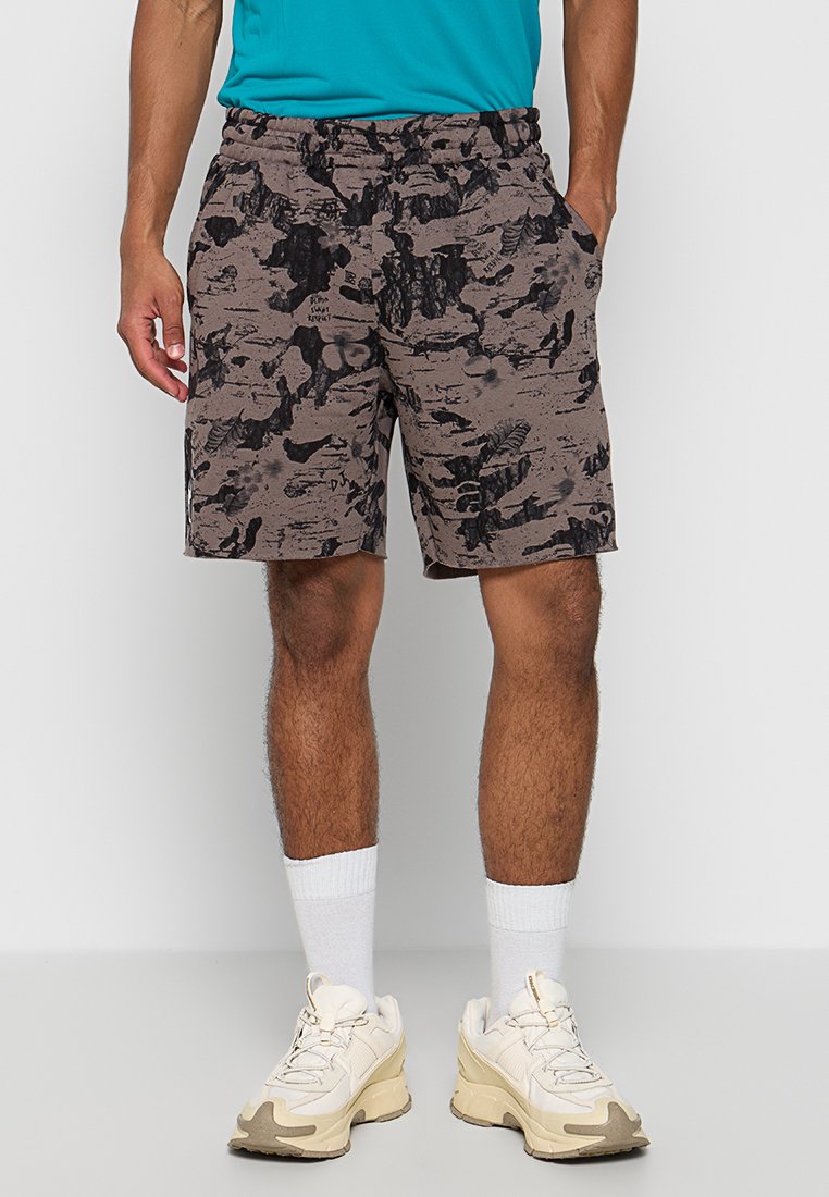 Under Armour Korte broeken bruin Under Armour Korte broeken bruin