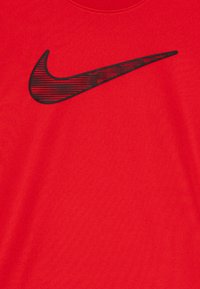 Nike Performance UNISEX  - Sportska majica - university red/black