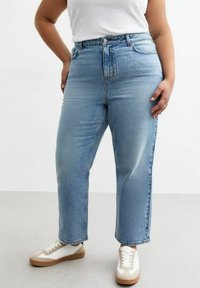 New Look Curves - CURVES MID STRAIGHT LEG - Straight leg jeans - blue Thumbnail Image 1