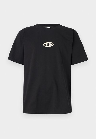 Sort bomulds T-shirt med korte ærmer, med et cremefarvet oval logo, der står "BARROW" på forsiden i midten, rund halsudskæring.