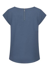 Maglietta azzurra a maniche corte con scollatura rotonda e dettaglio della zip sul retro. Tessuto morbido e vestibilità rilassata, orlo leggermente curvato.