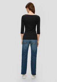 s.Oliver Langarmshirt - schwarz