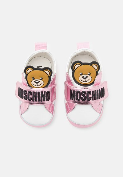 MOSCHINO Spedbarnsko - white/pink/black