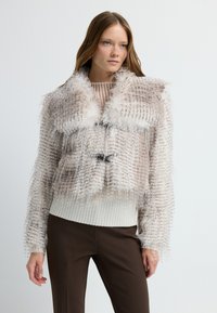 Unausgewählt, beige