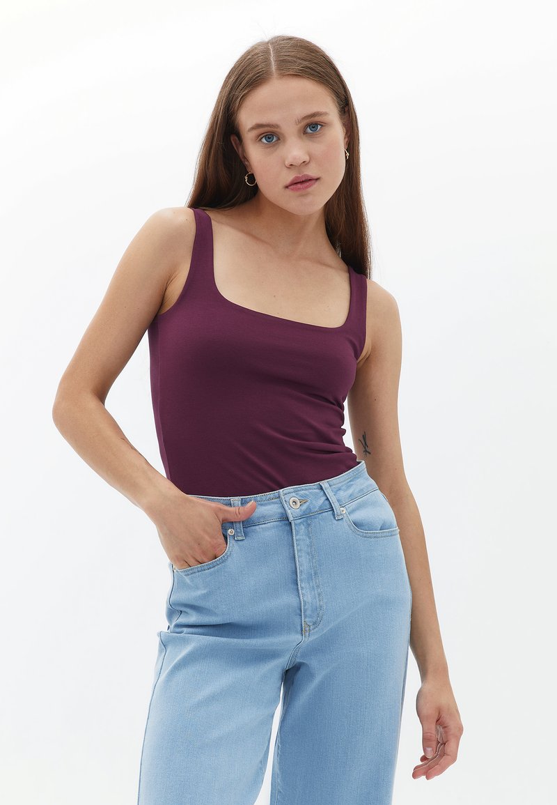OXXO STRETCH SQUARE NECK SINGLET - Top - grape wine