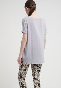 s.Oliver Bluse - pearl grey