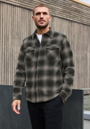 Street One MEN, CHECKED OVERSHIRT WITH CHEST POCKETS - Veste légère - mountain green